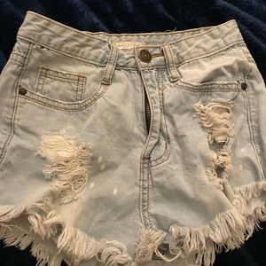 Machine size 26 Jean shorts